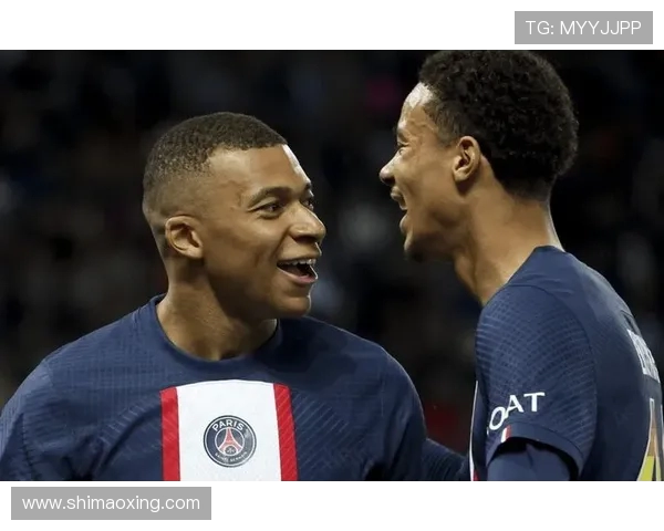 姆巴佩挂帅埃基蒂克科曼携手亮相